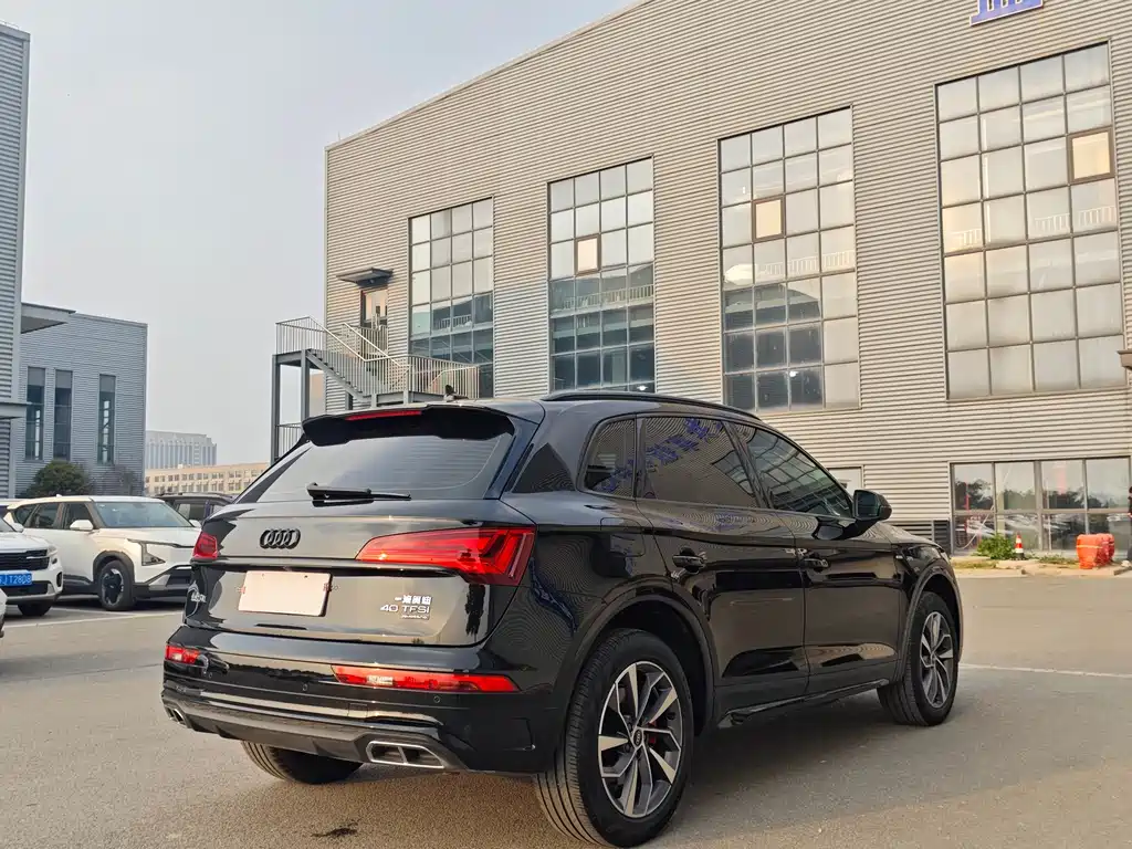 Audi Q5L 2024 40 TFSI luxury and dynamic model купить на сайте DeffCars
