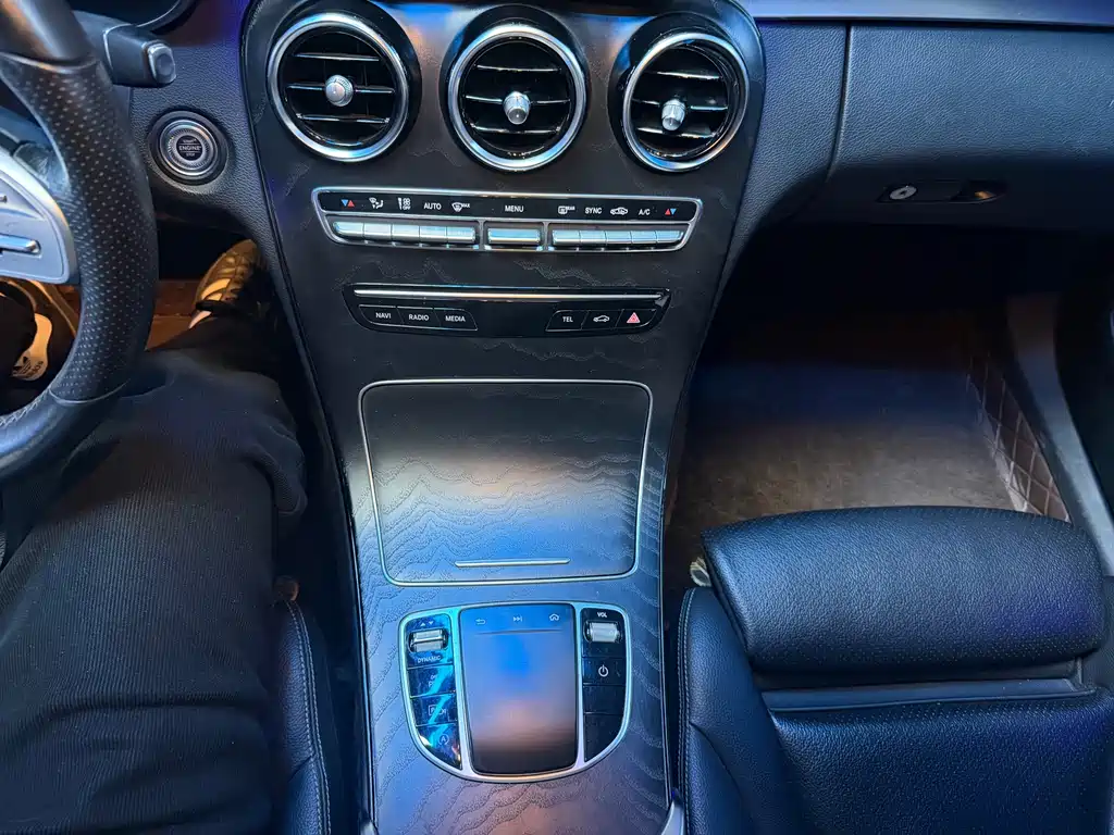 Mercedes-Benz C-Class 2020 C 260 L Sports Edition купить на сайте DeffCars