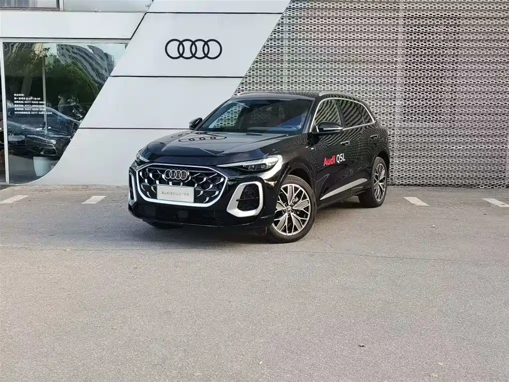 Audi Q5L 2026 2.0T Exclusive Edition for Ten Million Users купить на сайте DeffCars