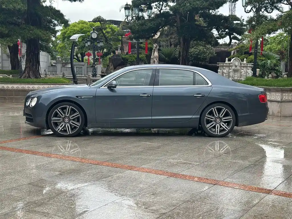Flying Spur 2017 4.0T V8 S Standard Edition купить на сайте DeffCars