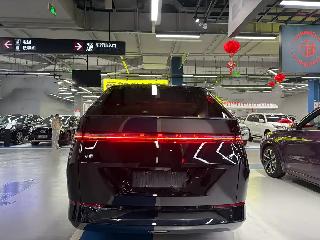 Xpeng X9 2024 702 Super Long Battery Life Pro купить на сайте DeffCars