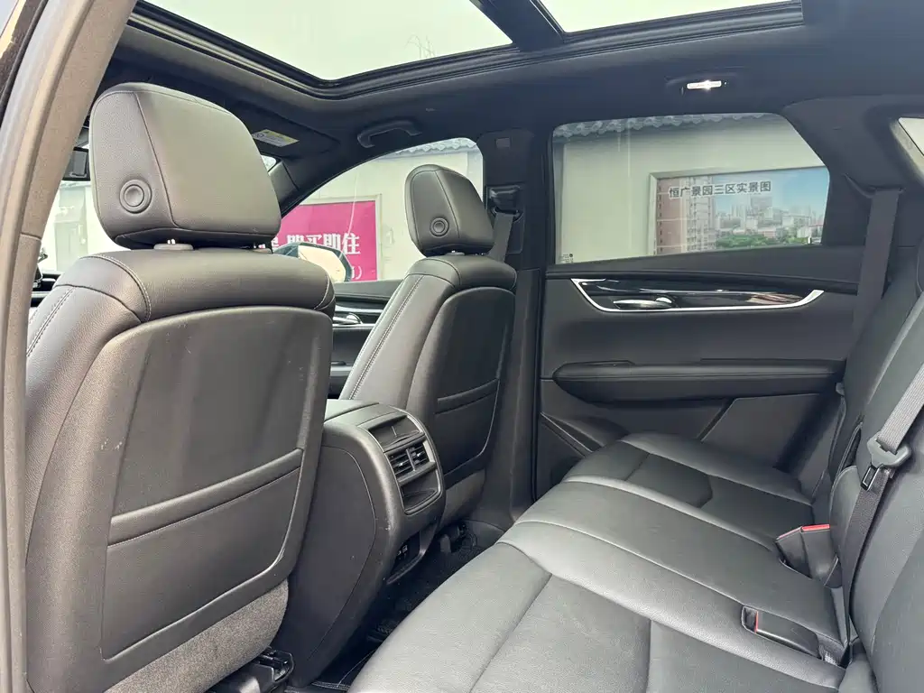 Cadillac XT5 2022 2.0T two-wheel drive luxury model купить на сайте DeffCars