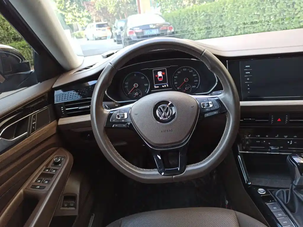 Passat Plug-in Hybrid 2020 430PHEV Hybrid Luxury Edition National VI купить на сайте DeffCars
