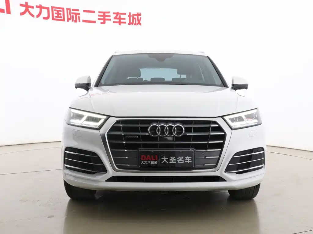 Audi Q5L 2018 40 TFSI enjoys fashionable style, National VI купить на сайте DeffCars