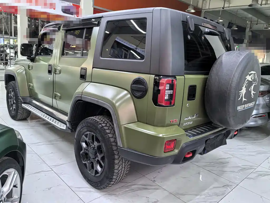 Beijing Off-Road BJ40 2023 2.0D Automatic Four-wheel Drive Blade Hero Edition Knight Type купить на сайте DeffCars