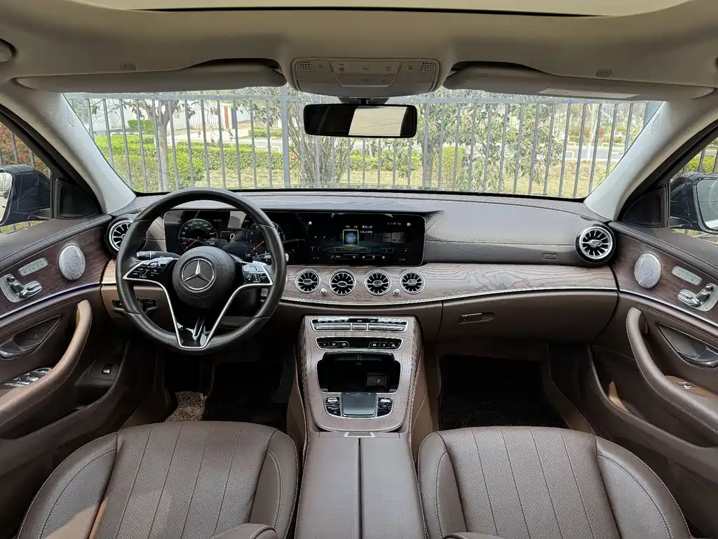 Mercedes-Benz E-Class 2023 E 300 L Fashion купить на сайте DeffCars