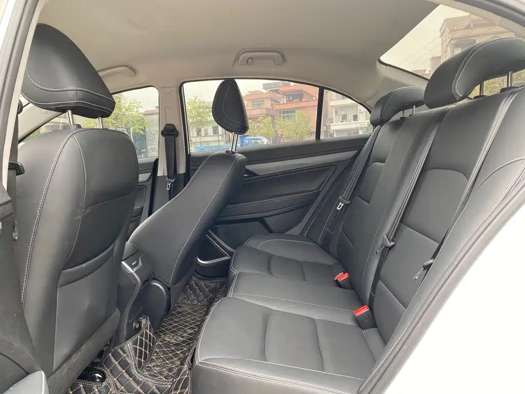 Emgrand 2021 UP 1.5L CVT comfort model купить на сайте DeffCars