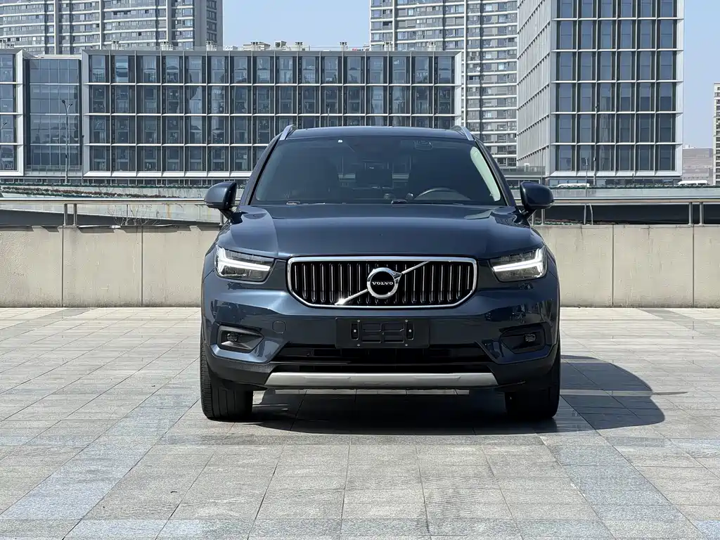 Volvo XC40 2020 T4 four-wheel drive Zhiyuan Deluxe Edition купить на сайте DeffCars