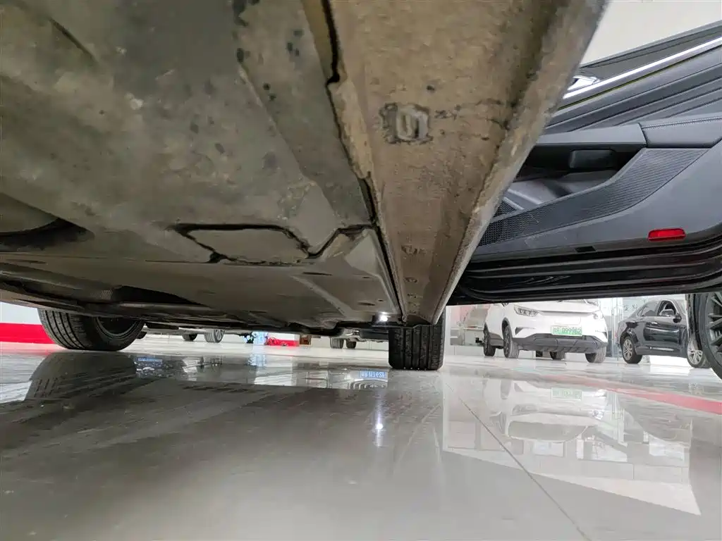 Passat 2022 330TSI Deluxe Edition купить на сайте DeffCars