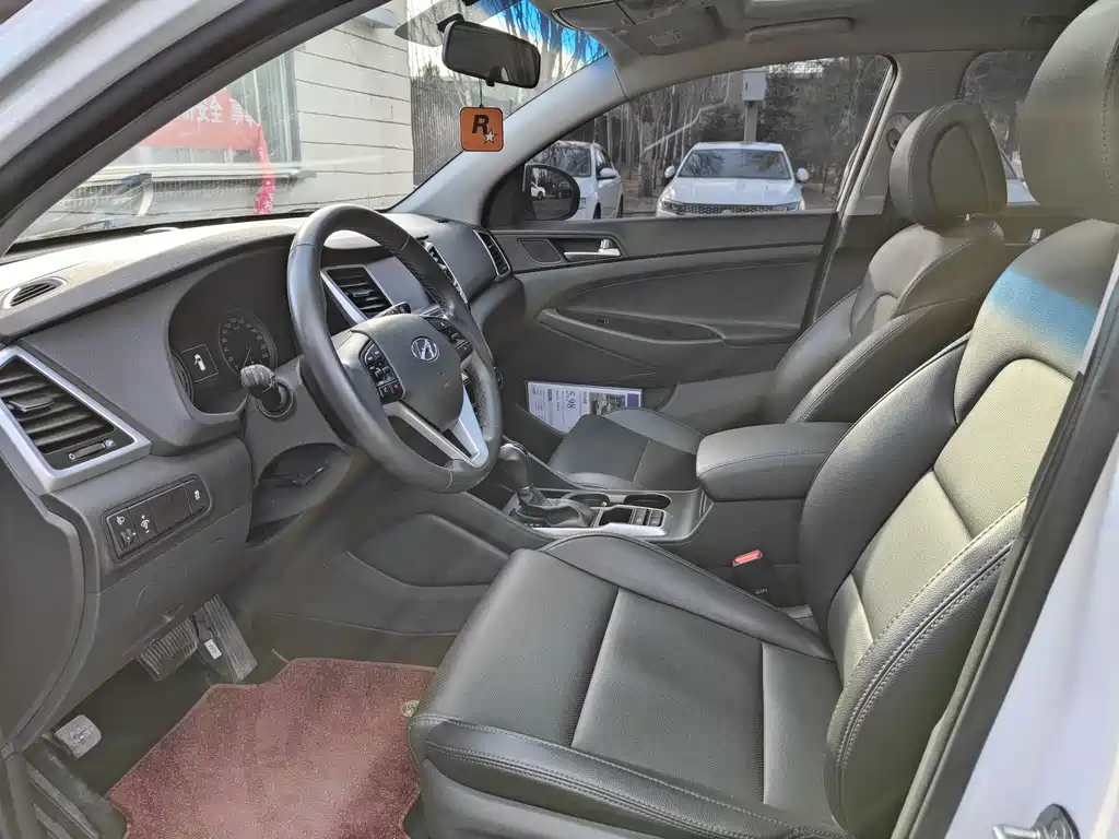 Tucson 2018 1.6T dual-clutch two-wheel drive 15th anniversary special edition купить на сайте DeffCars