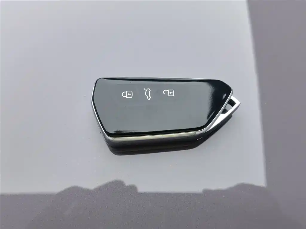 Touron 2025 Touron Pro 450TSI four-wheel drive peak version купить на сайте DeffCars