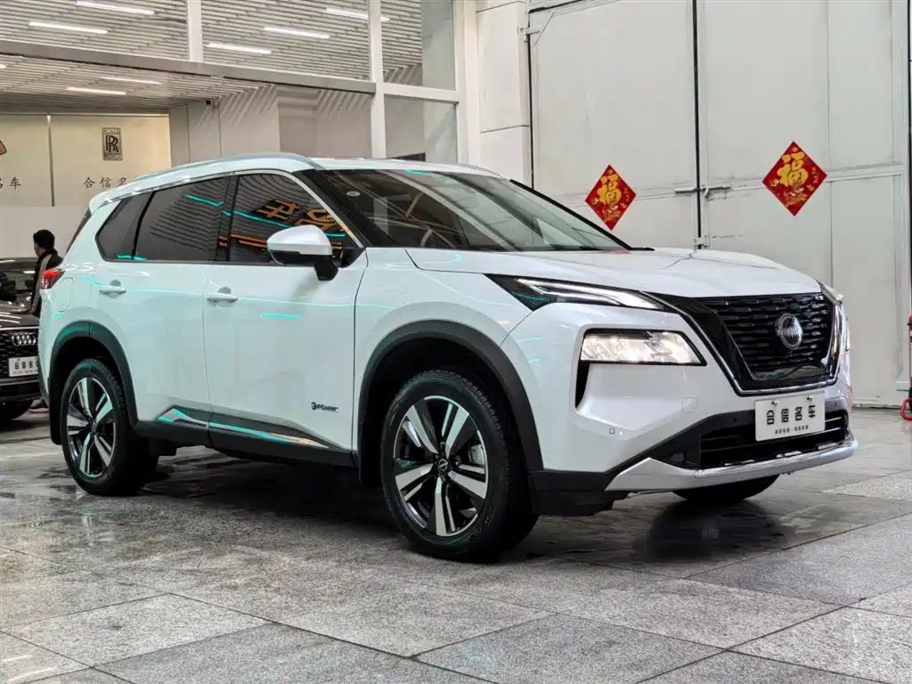 X-Trail 2023 e-POWER super-hybrid dual-motor four-wheel drive extreme version купить на сайте DeffCars
