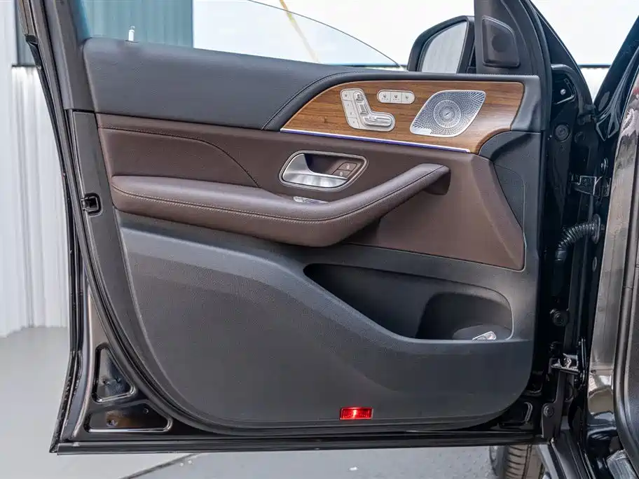 Mercedes-Benz GLS 2021 GLS 450 4MATIC luxury model купить на сайте DeffCars