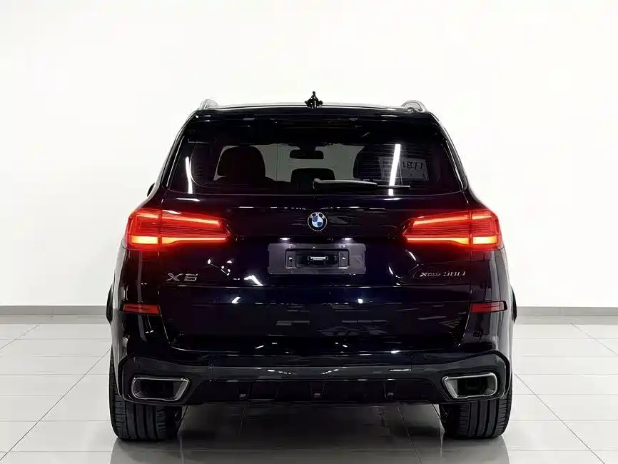 BMW X5 2022 xDrive 30Li M Sports Package купить на сайте DeffCars