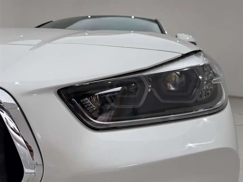 BMW X2 2020 sDrive20i M Off-Road Package купить на сайте DeffCars