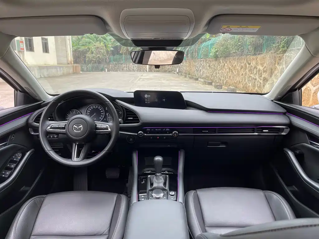 Mazda3 Angkesela 2023 2.0L Automatic Premium Edition купить на сайте DeffCars