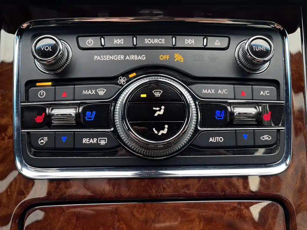 Lincoln Continental 2019 2.0T Two-wheel drive Premium Edition National V купить на сайте DeffCars