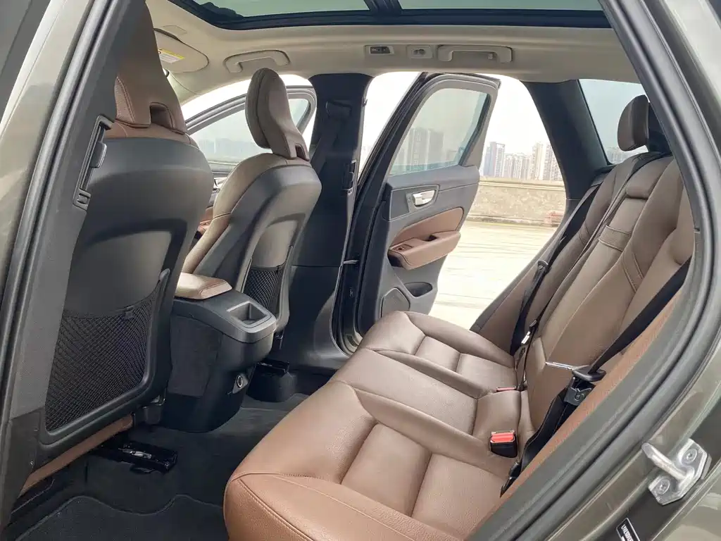 Volvo XC60 2019 T5 Four-wheel Drive Smart Edition National VI купить на сайте DeffCars