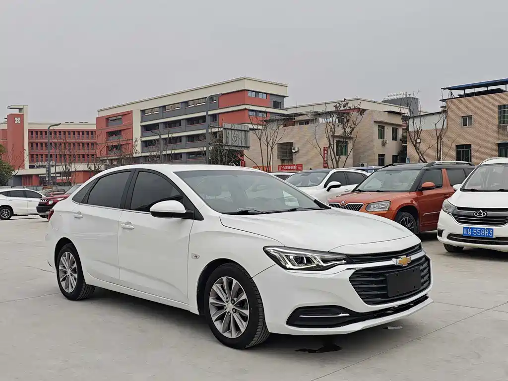 Cruze 2022 320 Automatic Sunroof Edition купить на сайте DeffCars