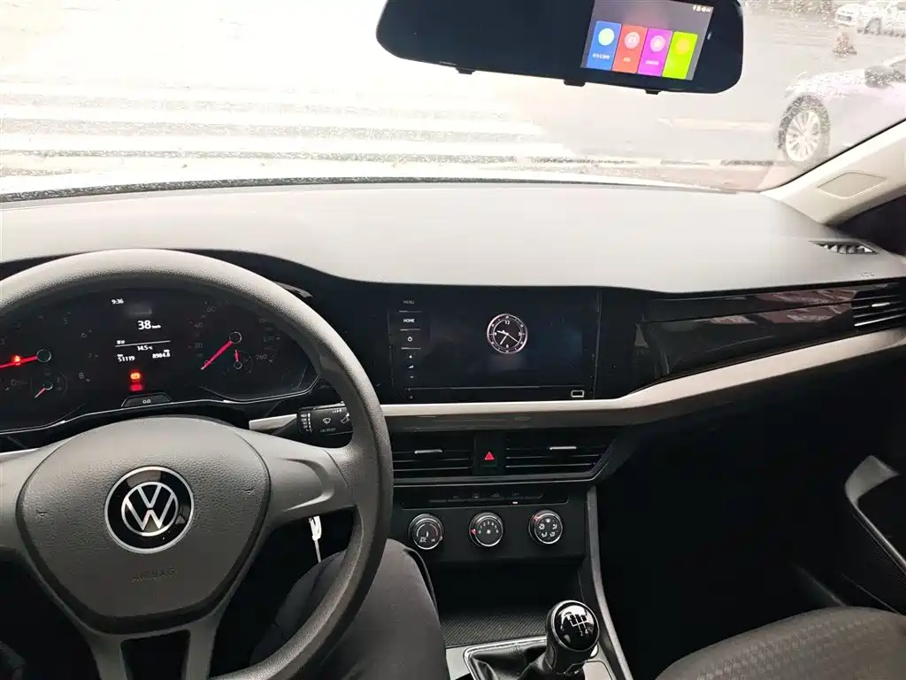 Bora 2021 1.5L manual fashion smart connected version купить на сайте DeffCars