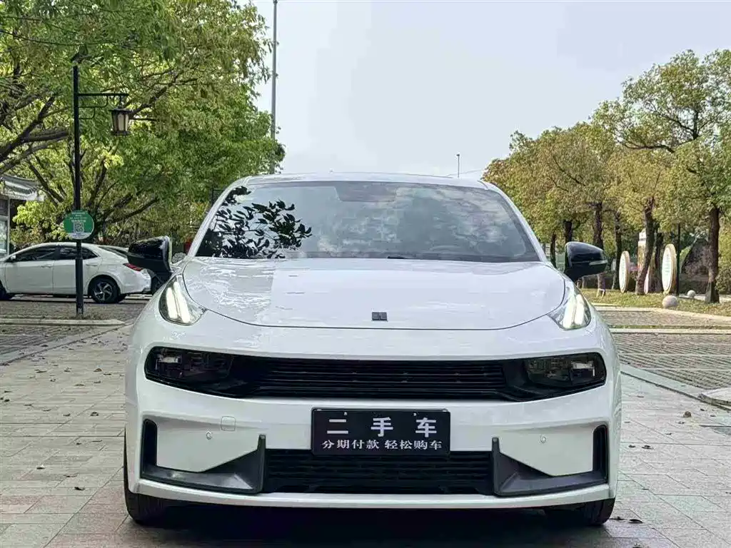 Lynk & Co 03 2018 1.5TD DCT Powerful Edition National V купить на сайте DeffCars