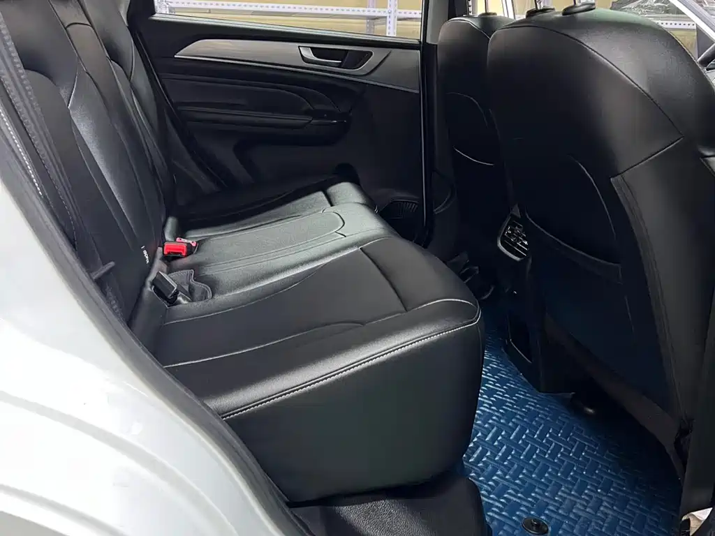 Haval M6 2021 PLUS 1.5T DCT luxury smart connected model купить на сайте DeffCars