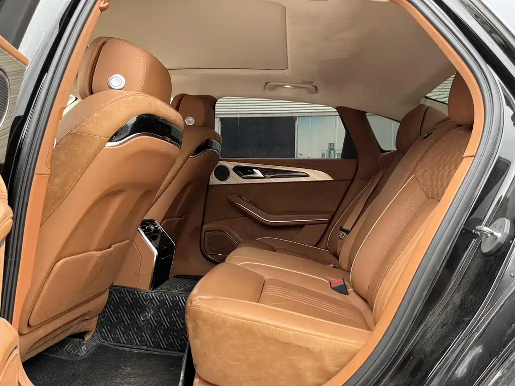 Hongqi H9 2020 3.0T Zhilian Qichang Edition купить на сайте DeffCars