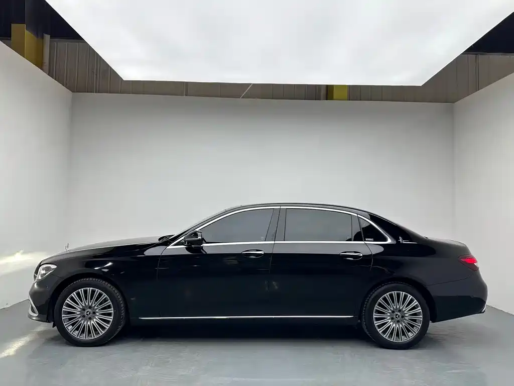 Mercedes-Benz E-Class 2023 E 300 L Fashion купить на сайте DeffCars