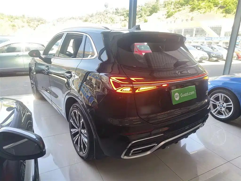Hongqi HS5 2023 2.0T four-wheel drive Qixiang Pro version купить на сайте DeffCars
