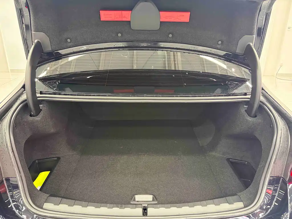 BMW i3 2023 eDrive 40L Night Sports Package купить на сайте DeffCars