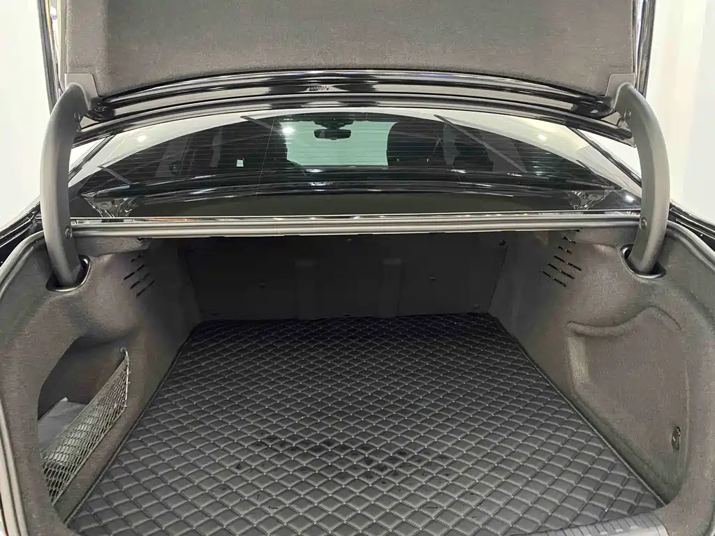 Audi A6L 2025 45 TFSI quattro premium dynamic model купить на сайте DeffCars