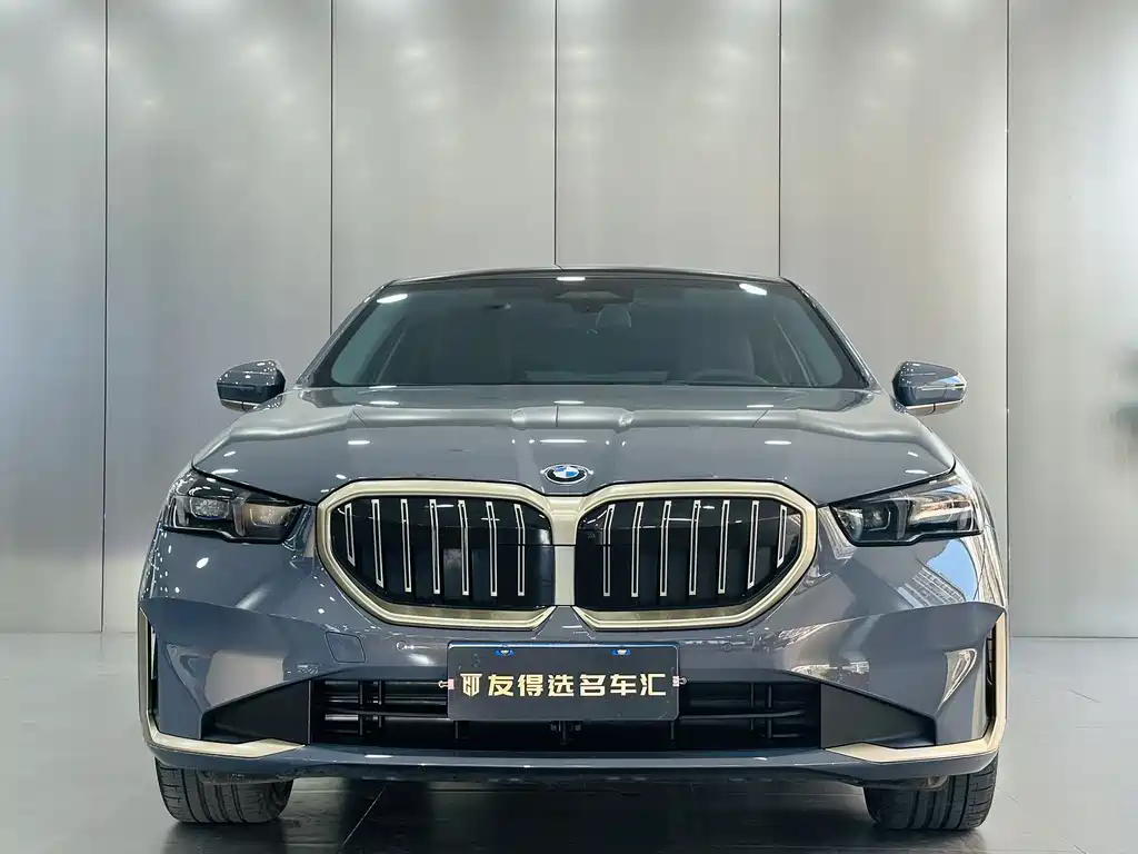 BMW 5 Series 2024 530Li Exclusive Luxury Package купить на сайте DeffCars
