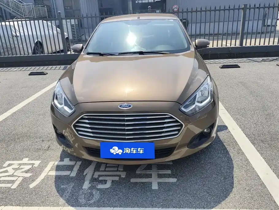 Escort 2015 1.5L Automatic Comfort Edition купить на сайте DeffCars