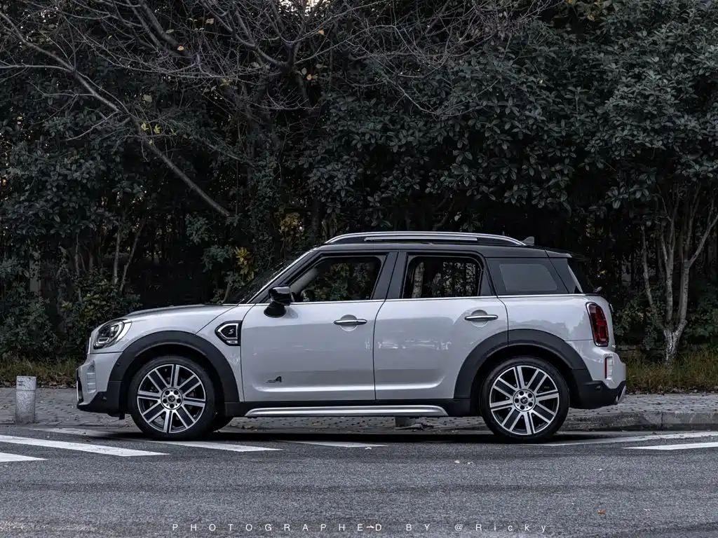 MINI COUNTRYMAN 2021 2.0T COOPER S ALL4 купить на сайте DeffCars
