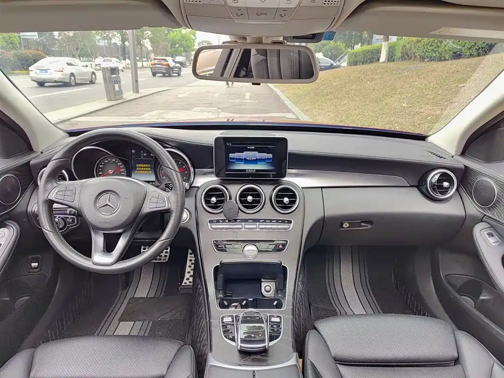 Mercedes-Benz C-Class 2016 C 200 L Sports купить на сайте DeffCars