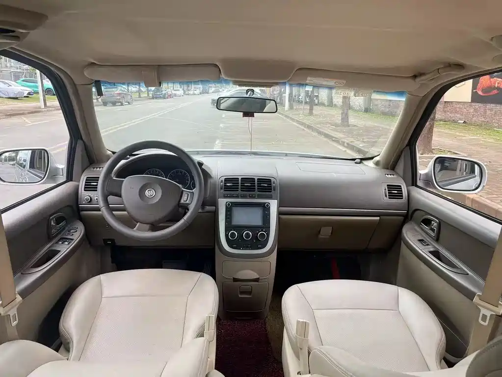 Buick GL8 2013 2.4L Classic Edition купить на сайте DeffCars