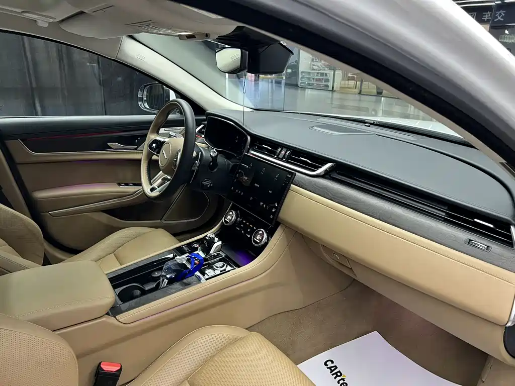 Jaguar XFL 2022 XFL 2.0T P250 two-wheel drive exclusive luxury version купить на сайте DeffCars