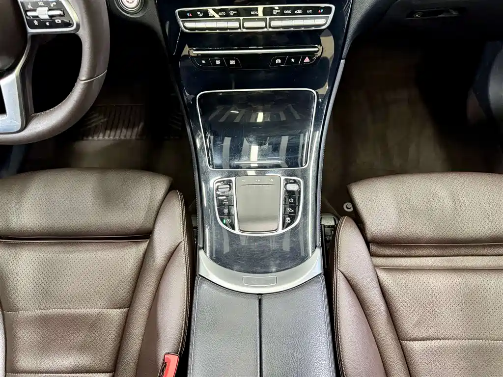 Mercedes-Benz GLC 2021 GLC 260 L 4MATIC Dynamic купить на сайте DeffCars