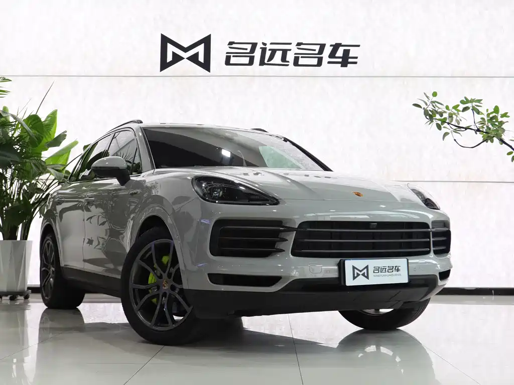 Cayenne New Energy 2022 Cayenne E-Hybrid 2.0T Platinum Edition купить на сайте DeffCars