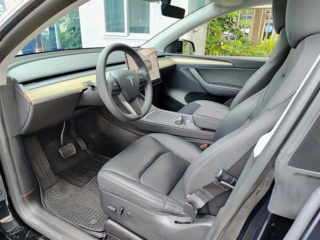 Model Y 2022 facelift rear-wheel drive version купить на сайте DeffCars