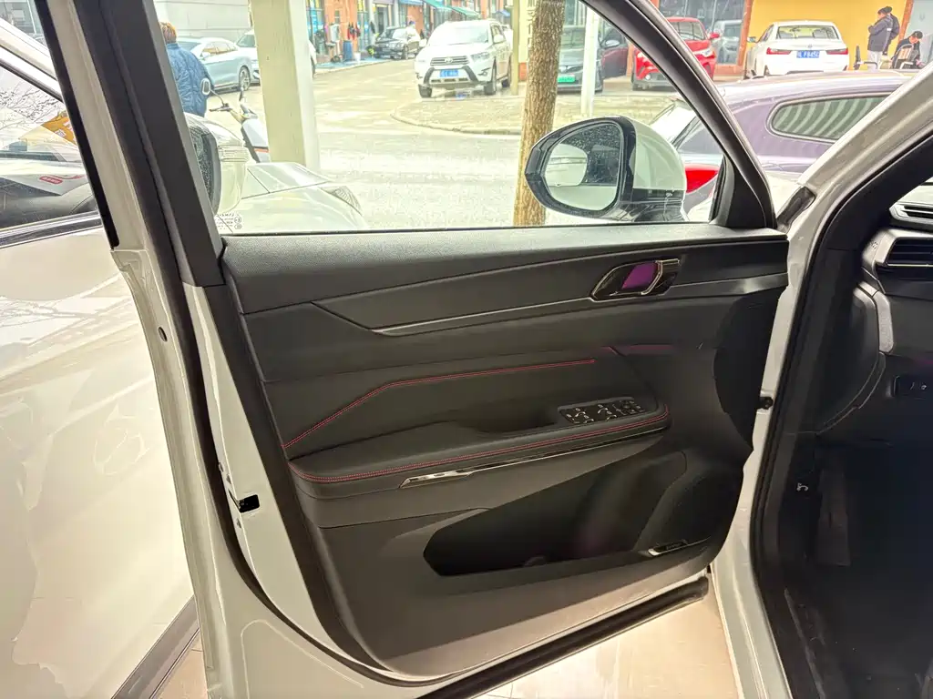 Lynk & Co 05 2020 2.0TD AWD Plus купить на сайте DeffCars