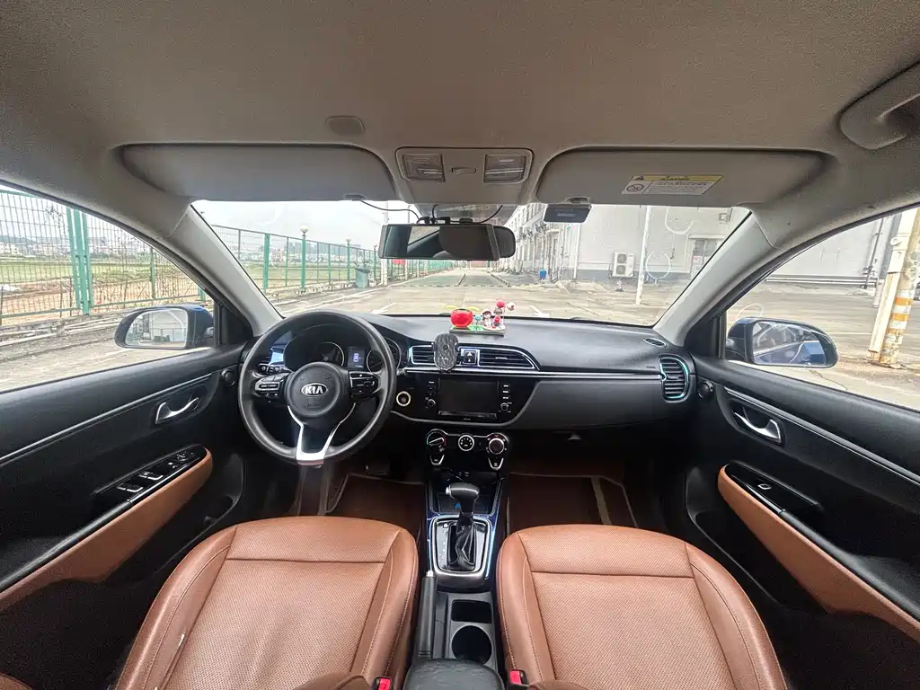 KX CROSS 2017 1.4L AT GLS купить на сайте DeffCars