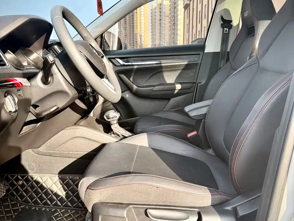 Komic 2021 GT TSI230 DSG flagship version купить на сайте DeffCars