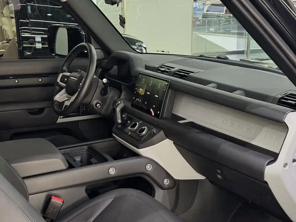 Land Rover Defender 2023 90 3.0T P400 XS купить на сайте DeffCars