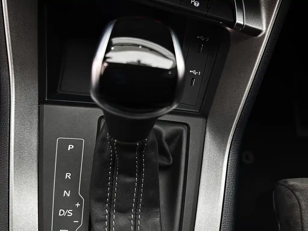 Audi Q3 2022 35 TFSI Fashionable and Dynamic купить на сайте DeffCars