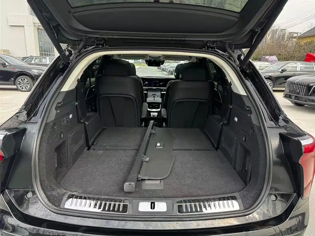 Hongqi E-HS9 2022 model 690km flagship version six seats купить на сайте DeffCars