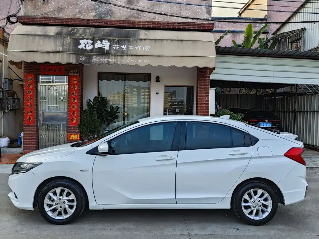 JINGRUI 2017 1.5L CVT Classic Edition купить на сайте DeffCars