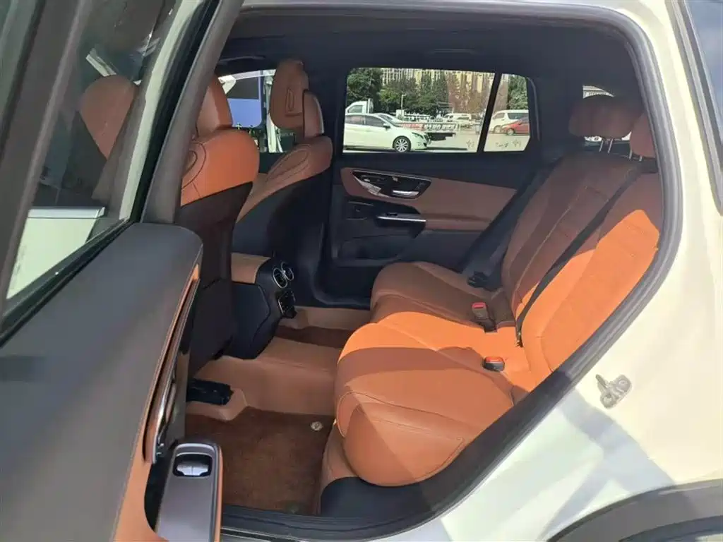 Mercedes-Benz GLC 2023 GLC 260 L 4MATIC Dynamic 5-seater купить на сайте DeffCars