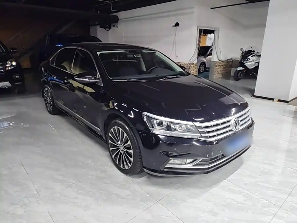 Passat 2016 330TSI DSG Royal Edition купить на сайте DeffCars