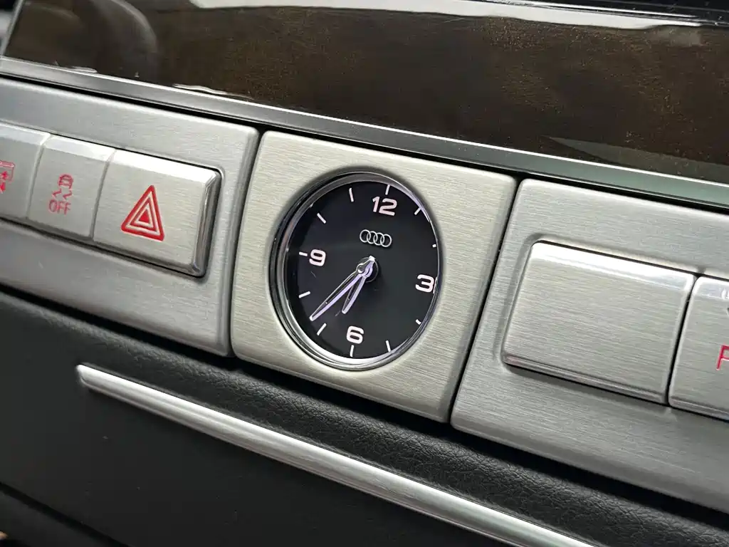 Audi A8 2014 A8L 45 TFSI quattro comfort type купить на сайте DeffCars